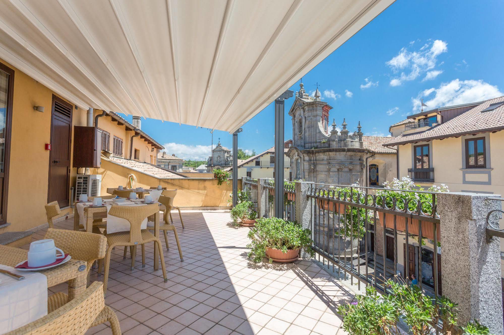 Hotel Conte Ruggero セッラ・サン・ブルーノ エクステリア 写真